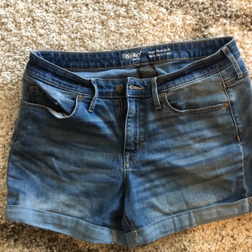Target Jean shorts size 10